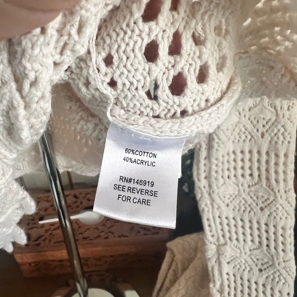 Freshman Cream Crochet Sweater - Picture 4 of 4
